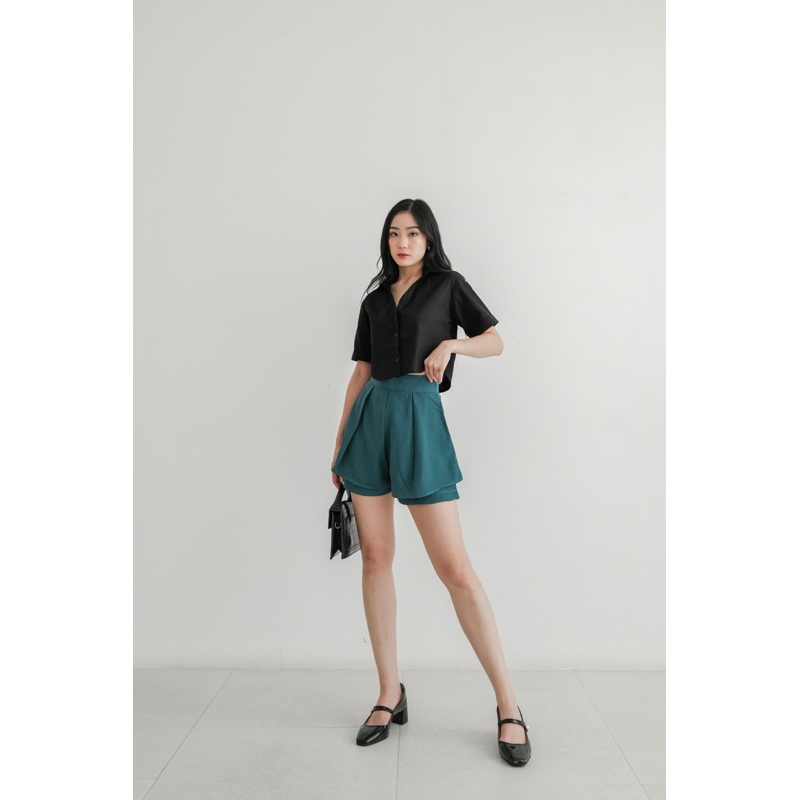 [LAVIA] Yeona Top / Kemeja Crop Top