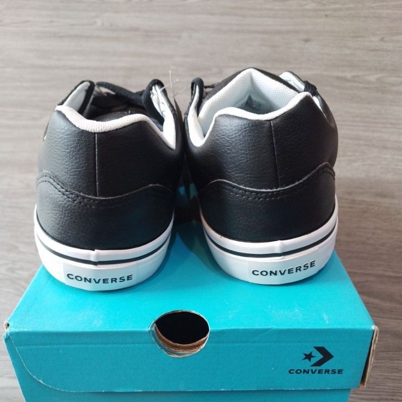 sepatu converse 168741C