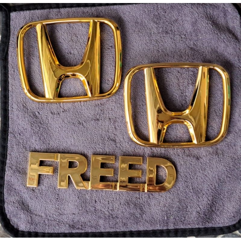 Emblem logo Honda Freed Gold