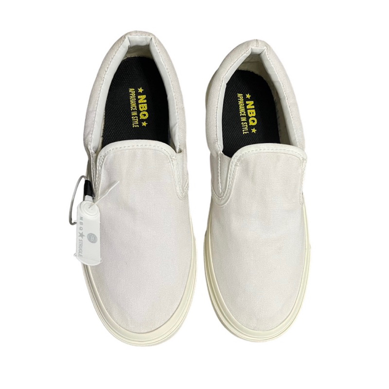 SEPATU SNEAKER SLIP ON WANITA
