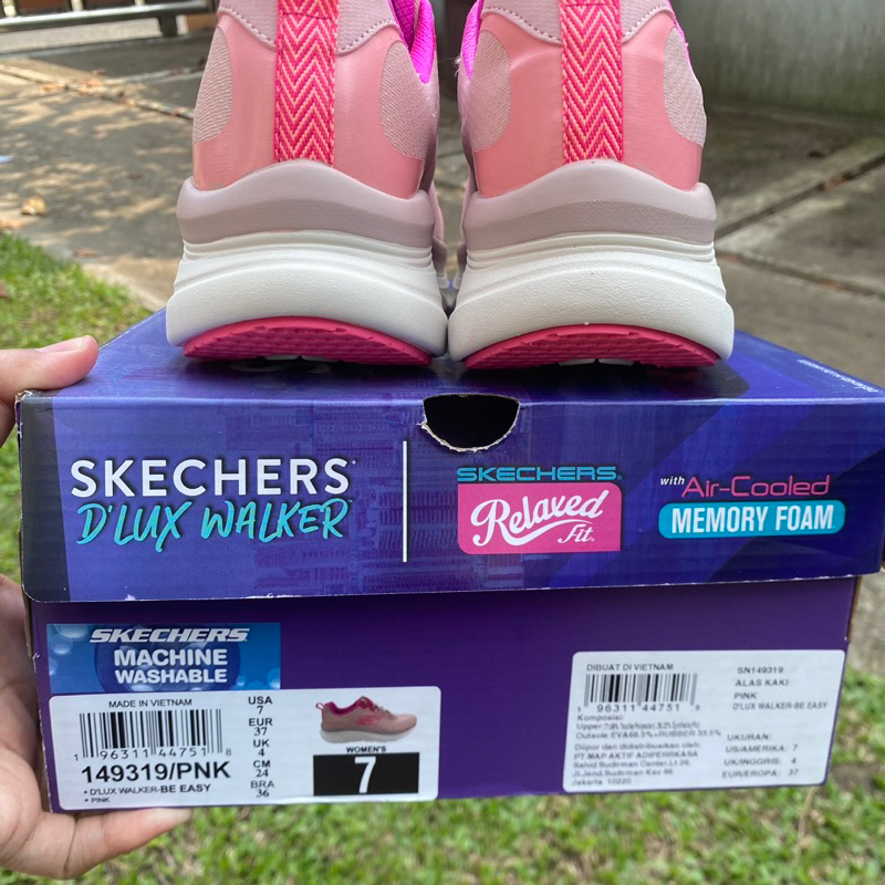 Diskon upto 70% Skechers DLux Walker Daily Beauty size 37,39,40