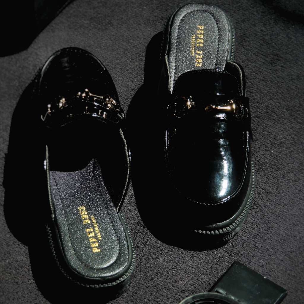 pepez3393- Sepatu Sandal Wanita Docmart Bustong Mules Black Glosy Premium Quality PPZ 01