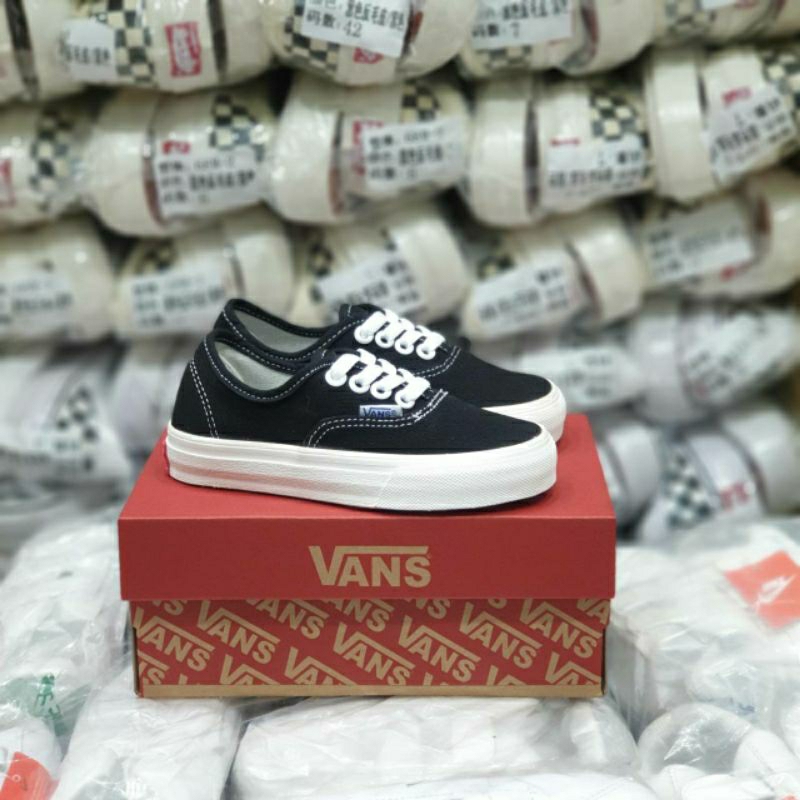 Sepatu Anak Laki Laki Perempuan Vans Authentic Black White Classic