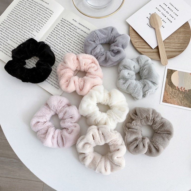 Ikat Rambut Scrunchie Korea Besar Bulu Lembut Korea Motif Polos