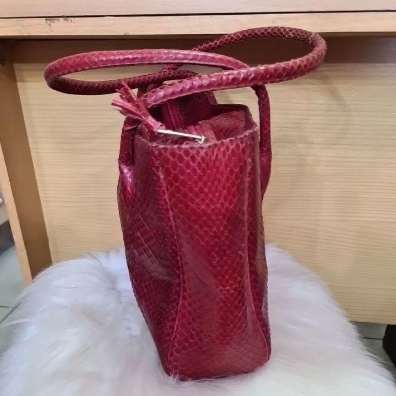 TAS KULIT ASLI RED SNAKE SKIN