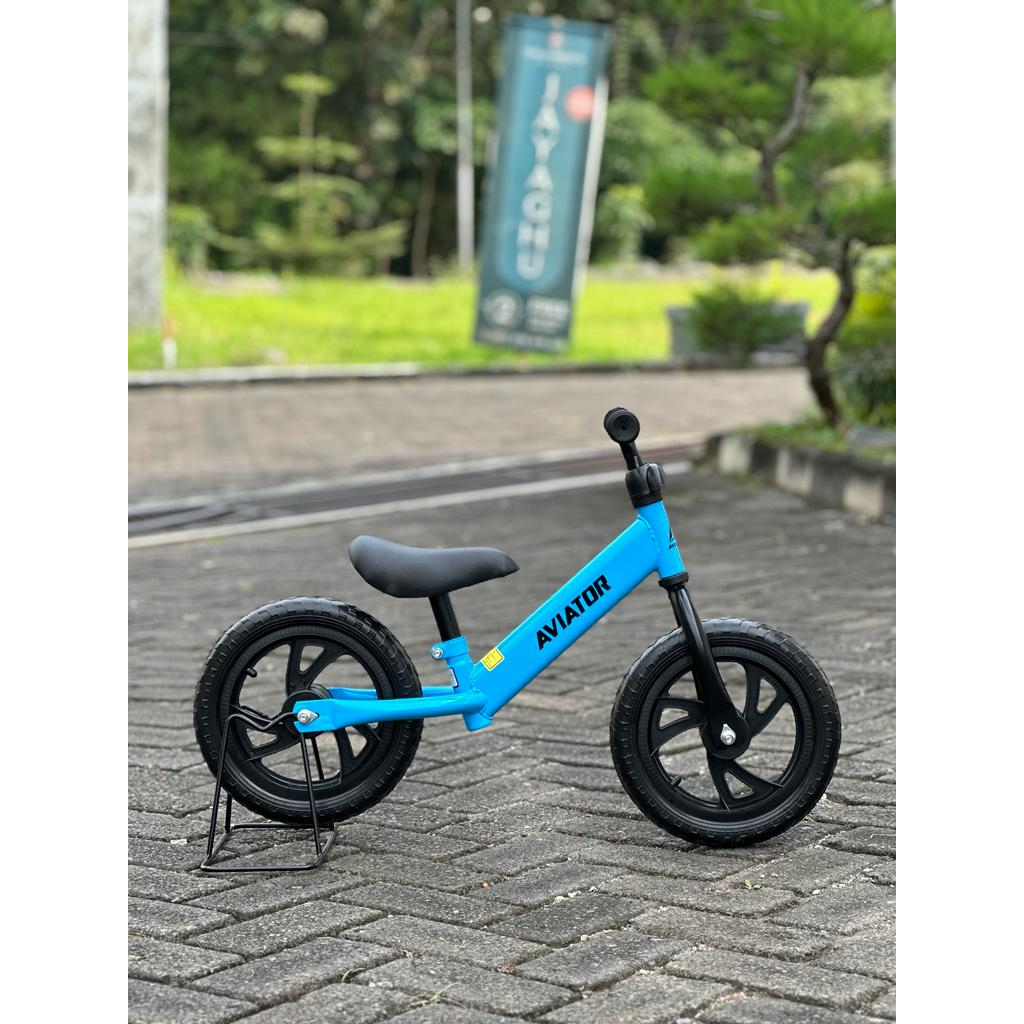 balance bike aviator AT 7901