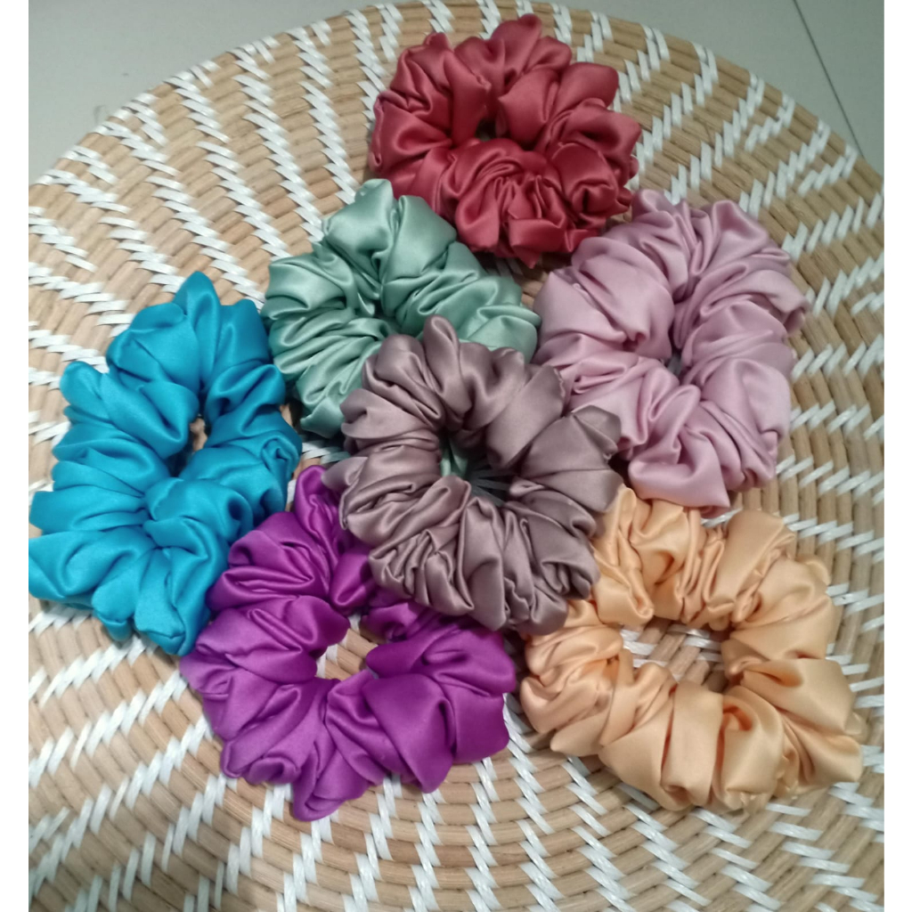 ⭐BAGUS⭐Scrunchie Ikat Rambut/Scrunchie hijab/Scrunchie satin