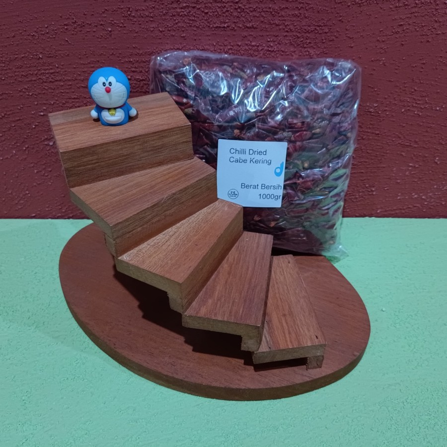 

Cabe Merah Kering Potong 1 kg / Dried Red Chilli 1000 gram Cabai Sliced / Rempah / Bumbu Masak / Spices