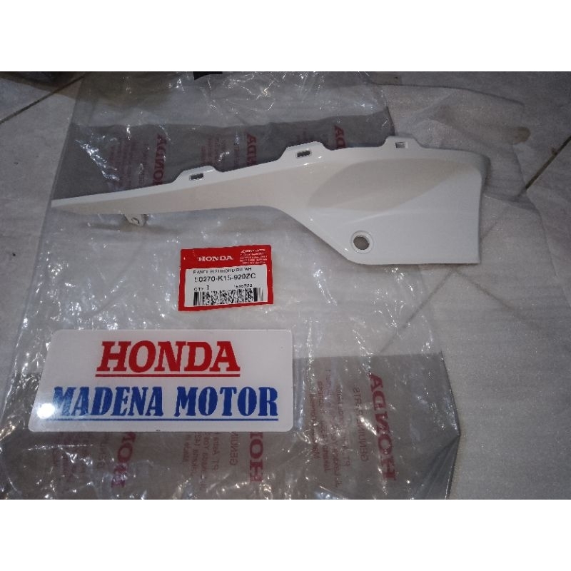 Cover Kupingan Kanan Tangki Panel Right Shroud Putih New CB150R StreetFire K15G ORIGINAL 50270K15920