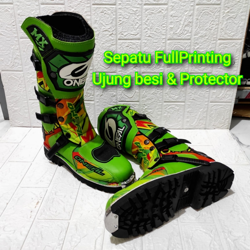 cuci gudang sepatu cross trail printing ujung besi with protector