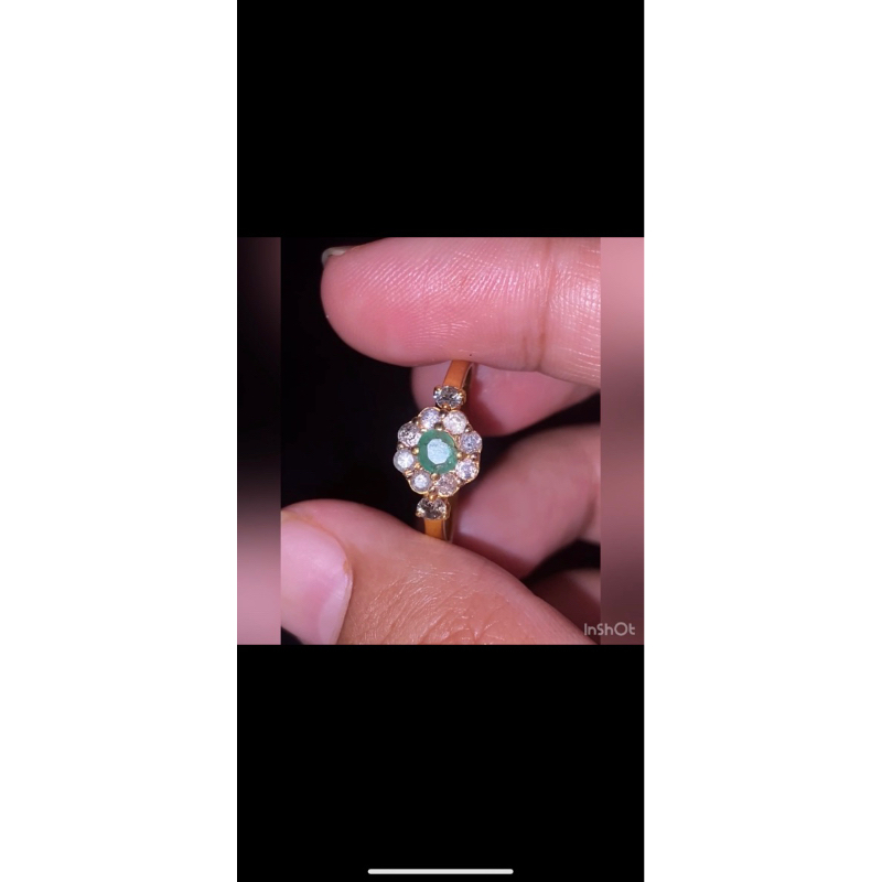 Cincin berlian zamrud