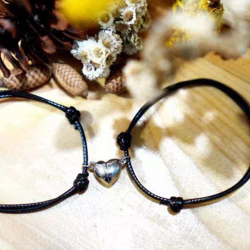 gelang couple magnet untuk pasangan bentuk love gelang persahabat gelang bestie gelang inisial aesth