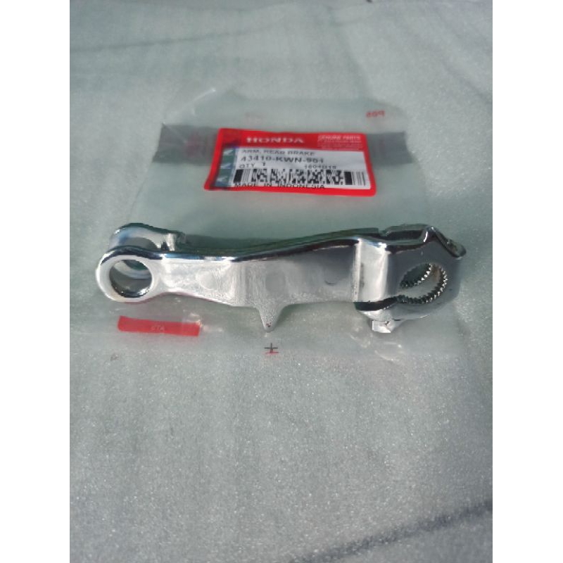 Paha rem belakang Vario 125/150 Chrome