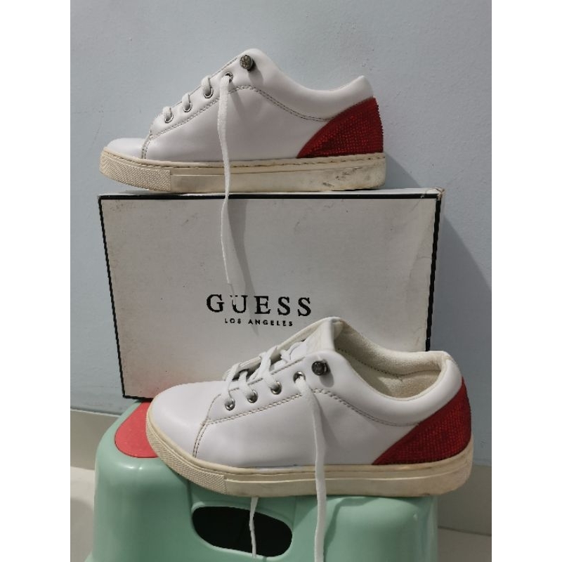SEPATU GUESS / SNEAKER GUESS PRELOVED