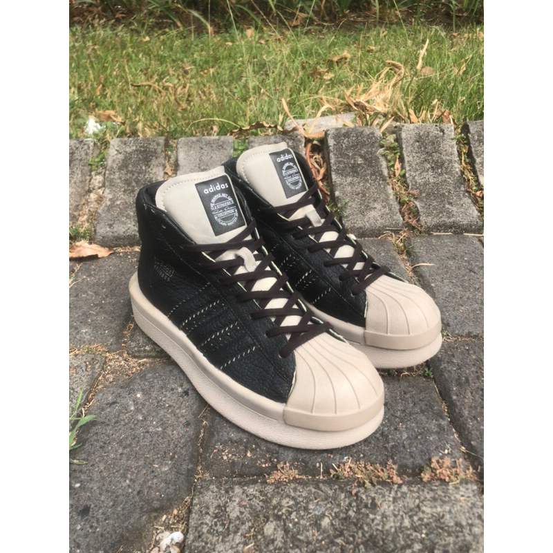 ADIDAS x RICK OWENS MASTODON PRO MODEL
