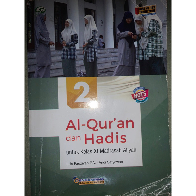 

Buku al-quran hadist Kelas 11 MA K.13 KMA 2019 -Aqila Tiga serangkai