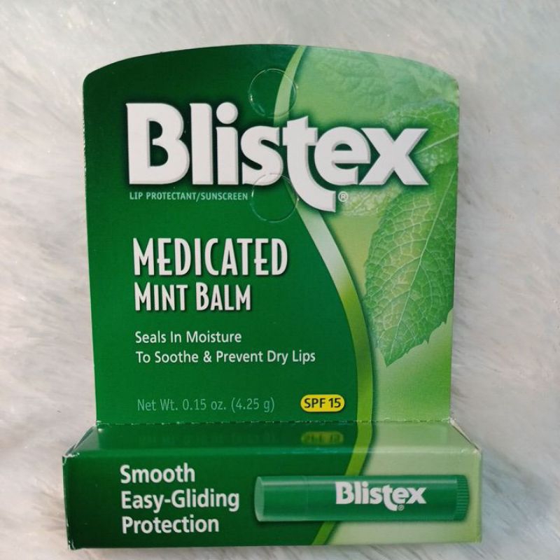 Blistex Medicated Lip Balm Lip Protectant/Sunscreen, SPF 15, 3 Balm Value Pack, .15 oz (4.25 g)