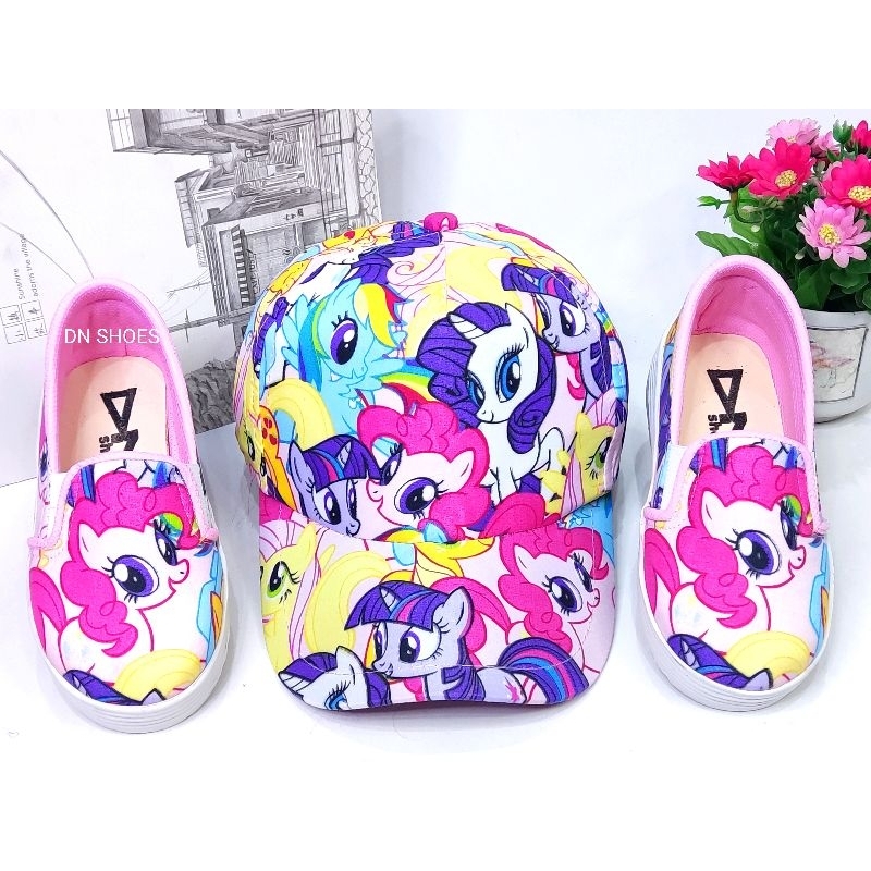 Paket Sepatu Anak Topi Anak Perempuan Sepatu Slip On motif Kuda Poni Pink Family 1- 7 thn