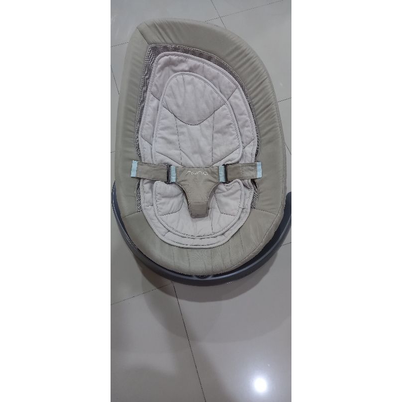 Nuna Bouncer - preloved