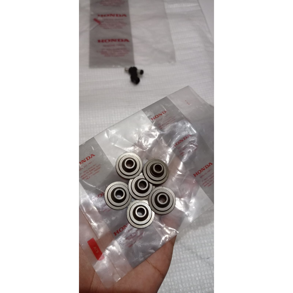 Retainer rumah kuku klep cbr 150 led cb 150 led sonic 150 Supra gtr 150 original