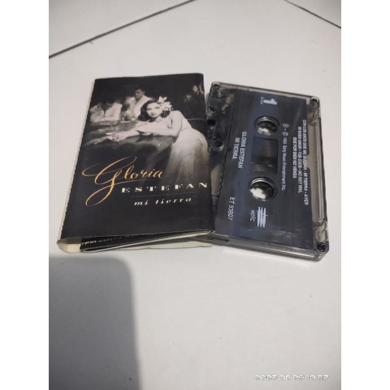 kaset pita Gloria estefan / mi tierra