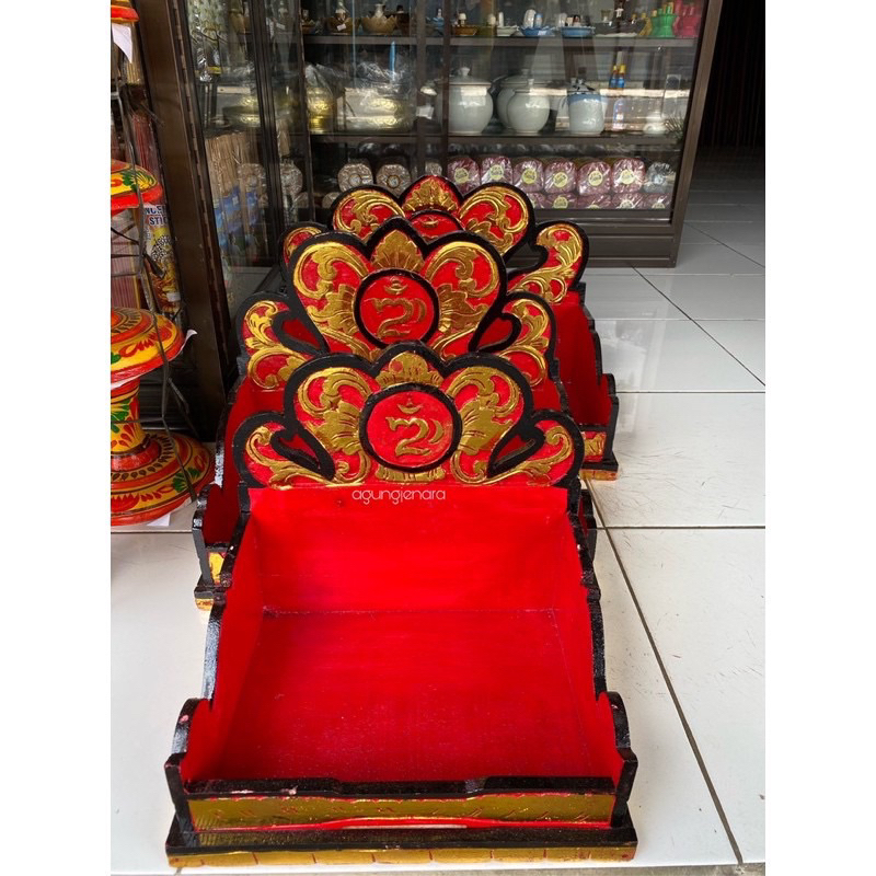 PELANGKIRAN MERAH UKIR | MERBAU UKIR HALUS