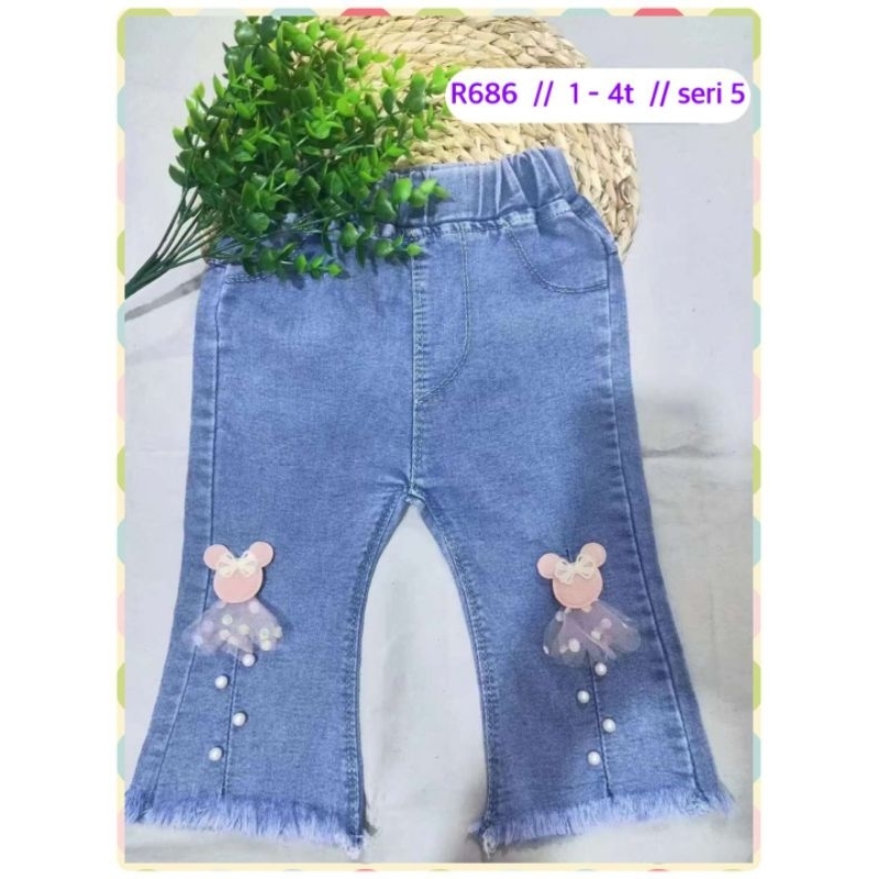 Celana Jeans Panjang Cewe L-4XL R686