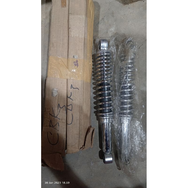 shock cb100 cgn cb100k3 shock belakang cb100k3 shock belakang cgn lawasan bagus