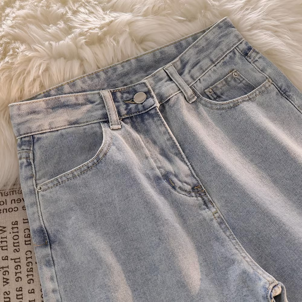 Robek Robek Highwaist Loose Celana Pendek Jeans Wanita Fashionable