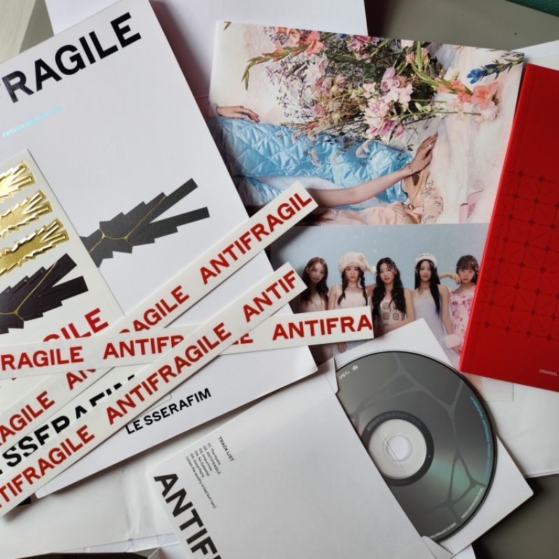 [ CLEARANCE SALE ] Le Sserafim Antifragile Frozen Aquamarine ver. Album Only chaewon yunjin kazuha e