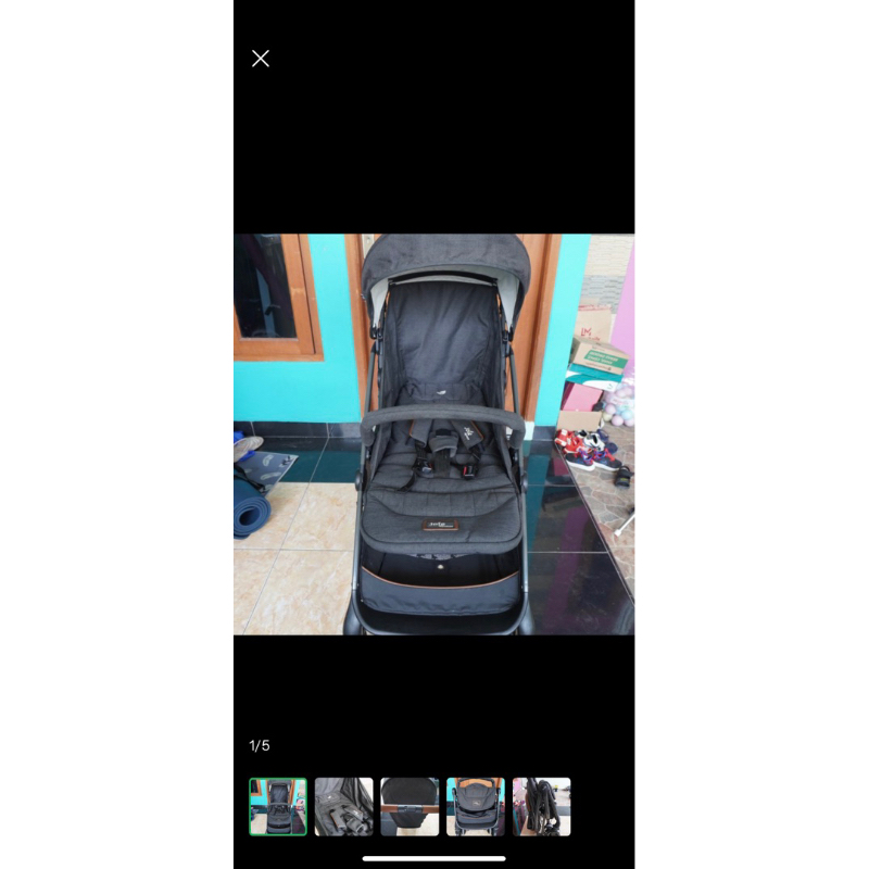 joie tourist signature noir preloved