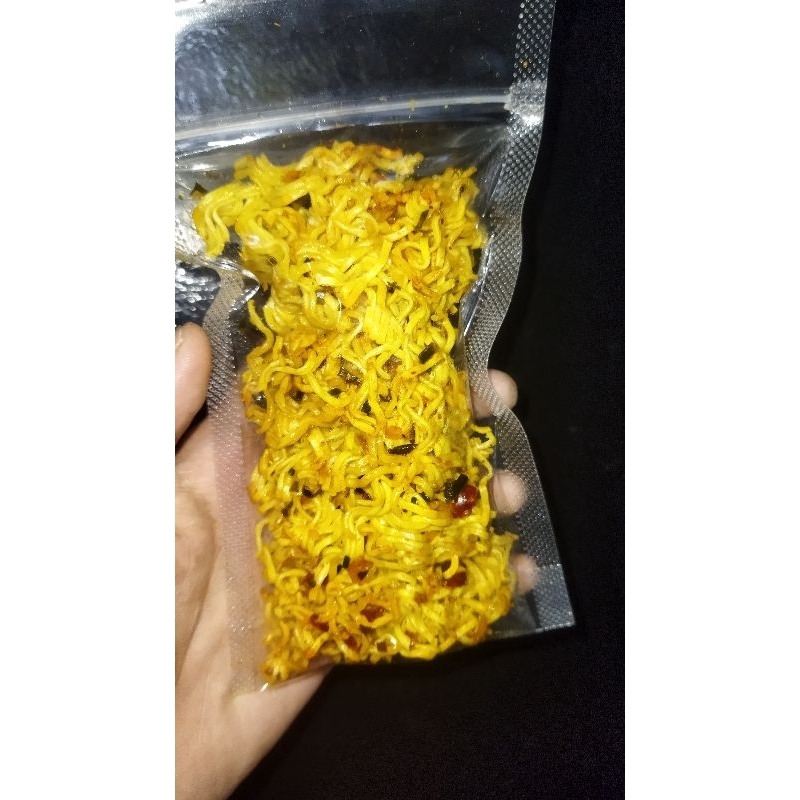 

Viral mie pedas Aroma daun jeruk