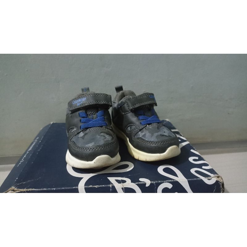 sepatu anak oshkosh preloved