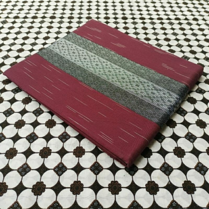 Kain Tenun Hujan Gerimis