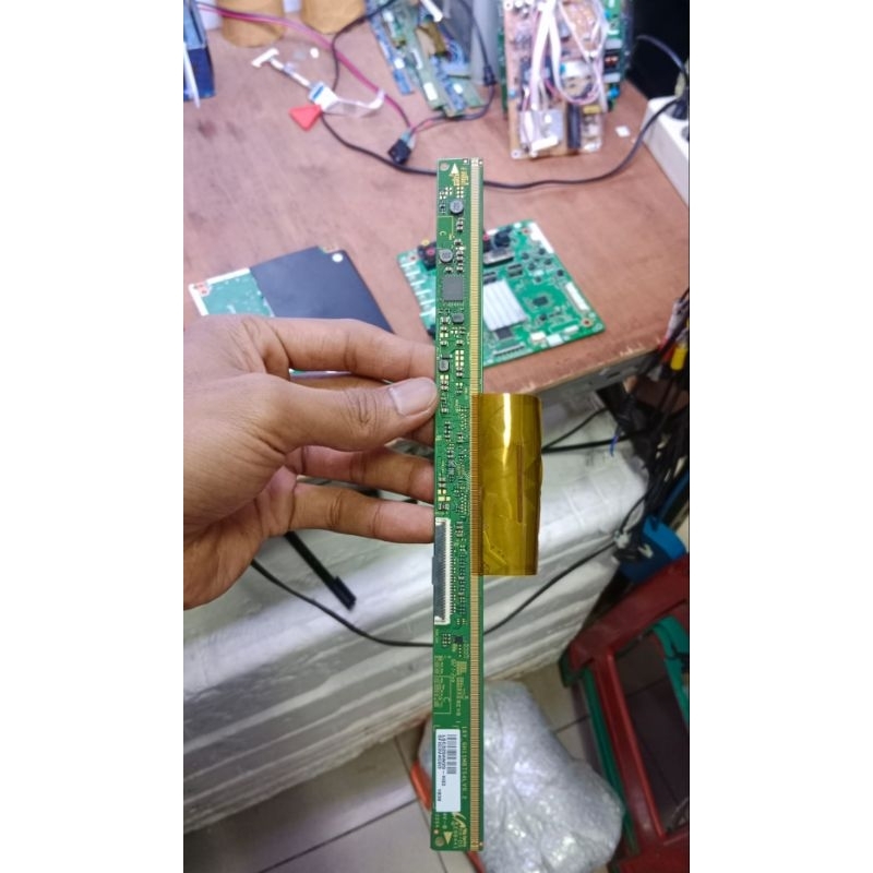 TCON - T CON - TICON BOARD LOGIC TV LED POLYTRON 32V9500  - PLD 32T1550 - 32T1500 - 32 T