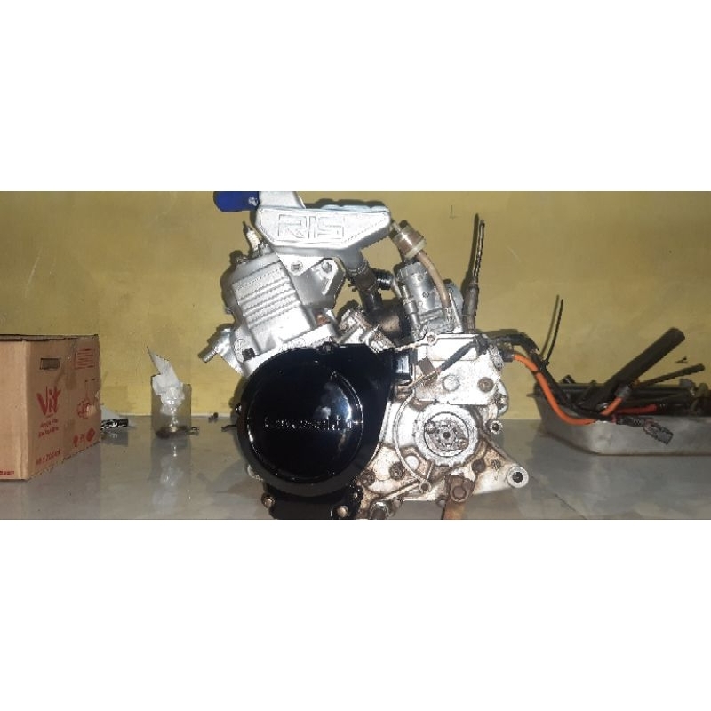 Mesin Kawasaki Ninja R