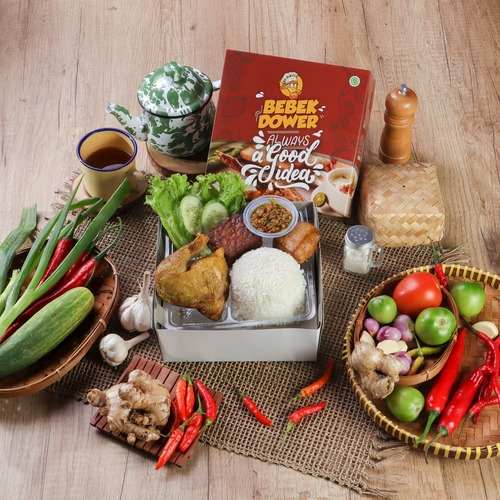 

Nasi Box Ayam Goreng Tahu Tempe Bacem Sambal Dower