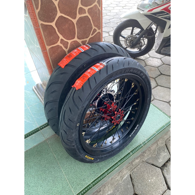 velg crf atau ban crf supermoto lebar 300 350 baru