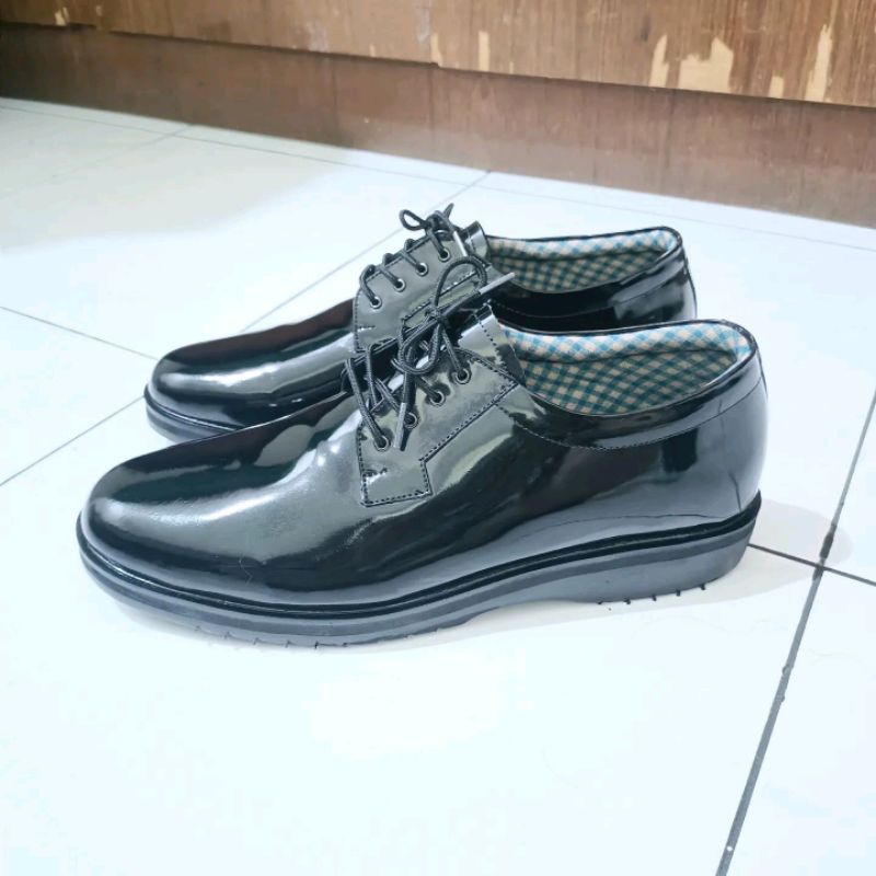 Sepatu pdh mingguan model gypsum tapak karet tipis