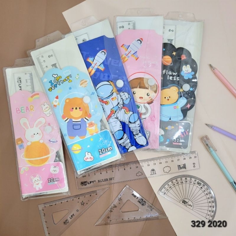

PENGGARIS LPY2020/SET PENGGARIS 4IN1 FREE POUCH/PENGGARIS ANAK SEKOLAH