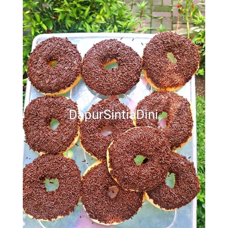 

Donat Mesis Coklat Harga satuan /per pcs