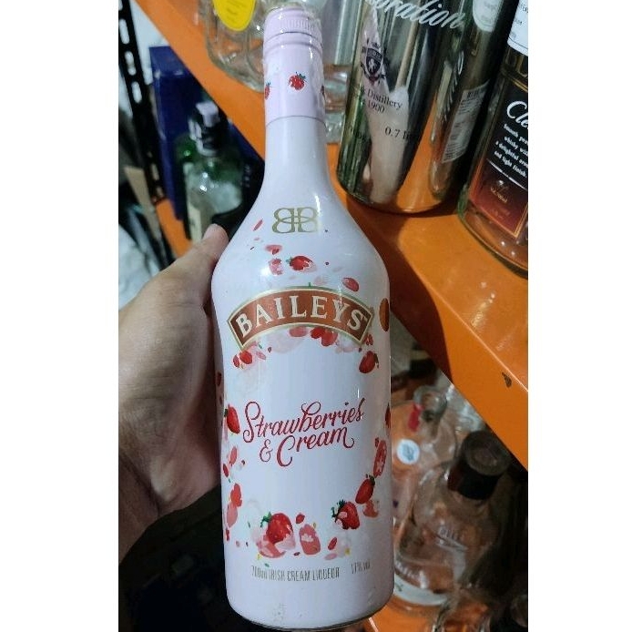 botol kosong bekas botol Baileys strawberry/koleksi/hiasan/pajangan/