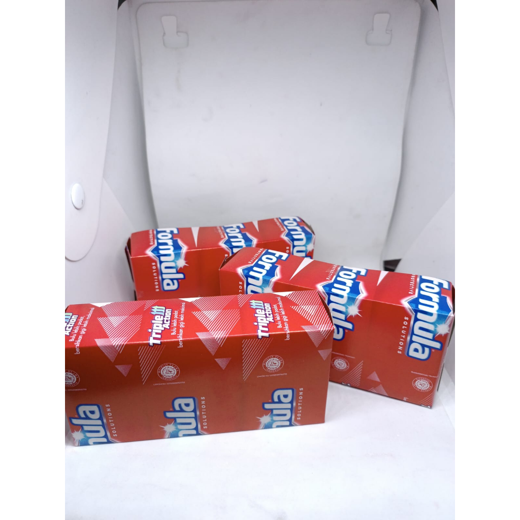 

KERTAS KOTAK KADO BEKASI KARTON WARNA WARNI 1 KG