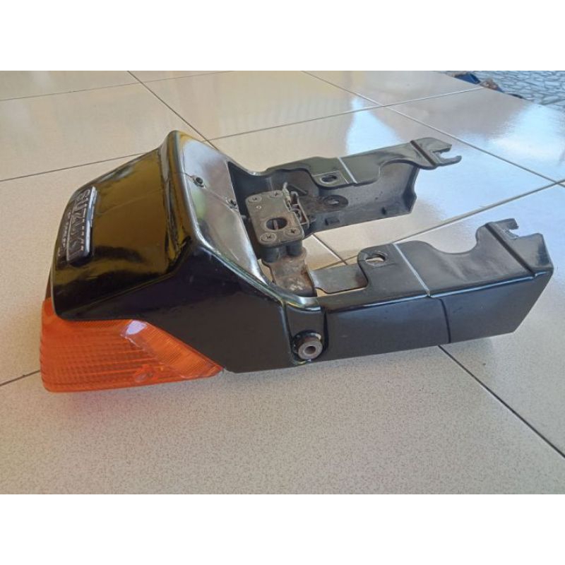 cover bodi belakang rc 100 rc 80 original