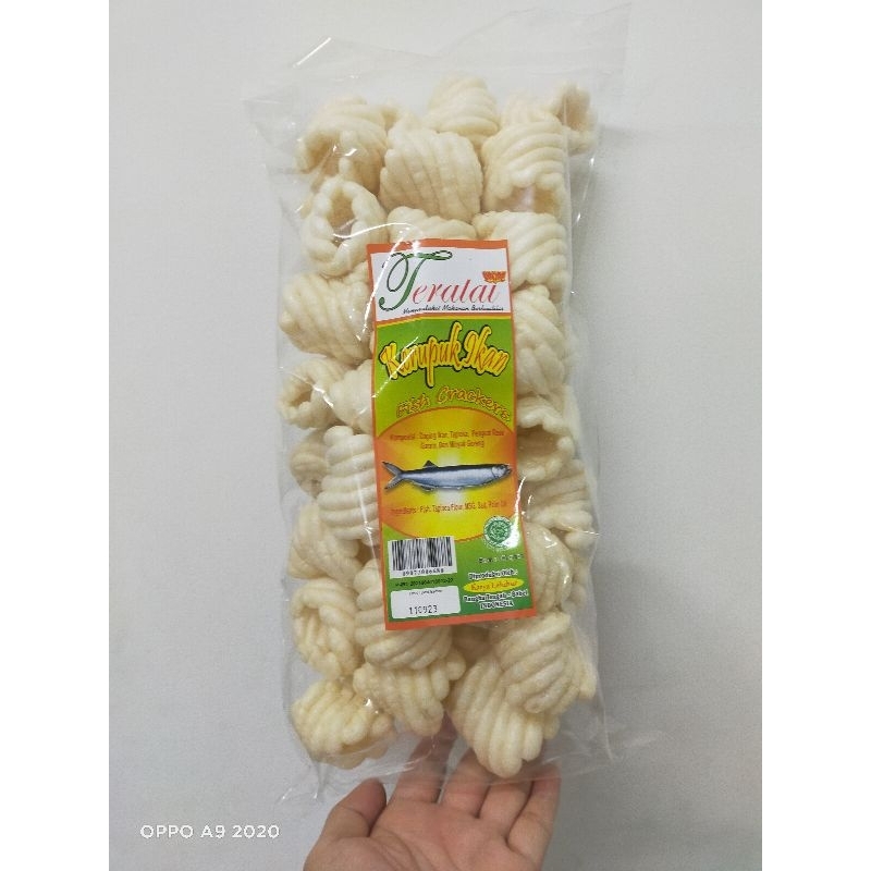 

kerupuk keriting gulung