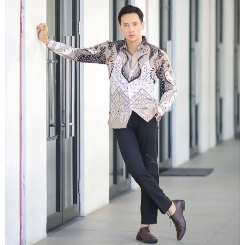 KEMEJA BATIK PRIA SLIMFIT DAN REGULER