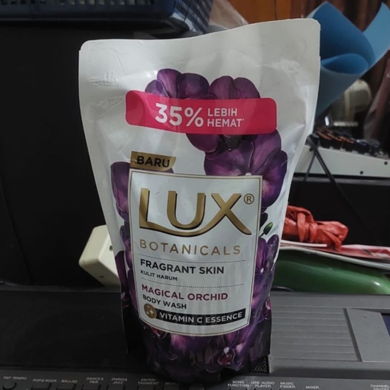 Sabun cair lux magical orchid 825/850ml