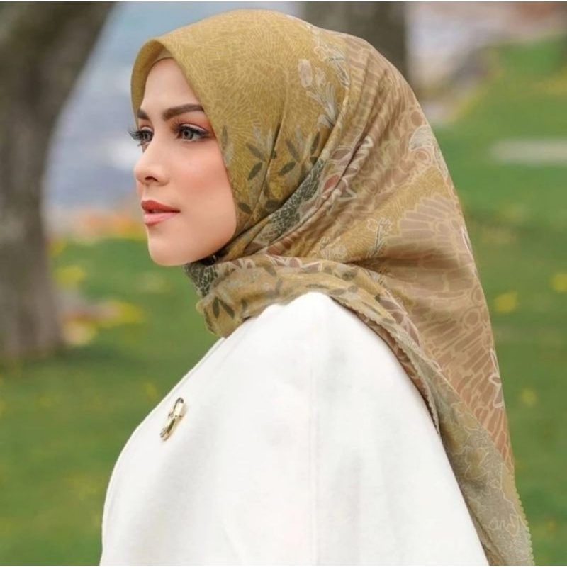 hijab segiempat motif amara warna kuning cerah krudung voal premium
