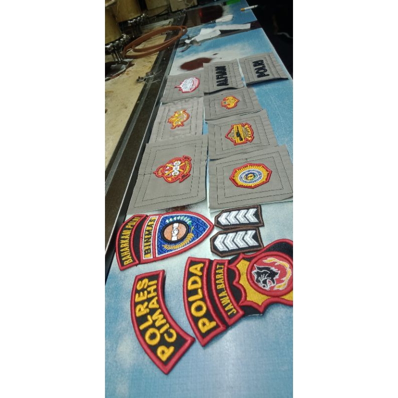 Atribut binmas polri-bordir logo polri timbul 3D bisa rekues-Atribut lengkap polri timbul
