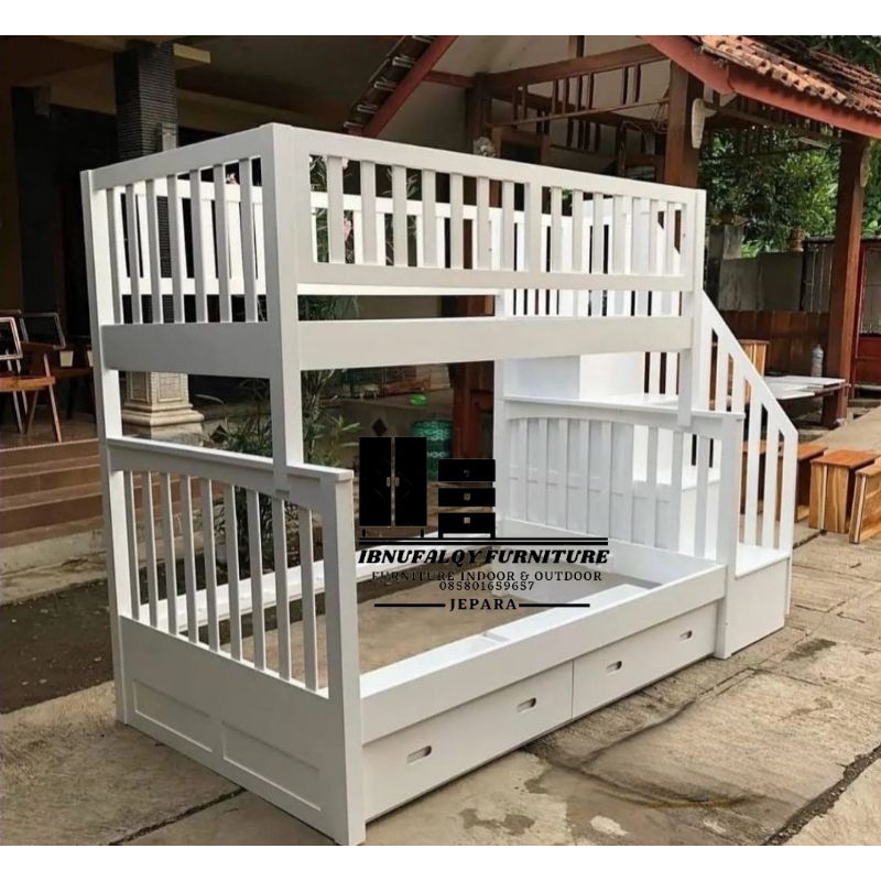 dipan tingkat, tempat tidur tingkat